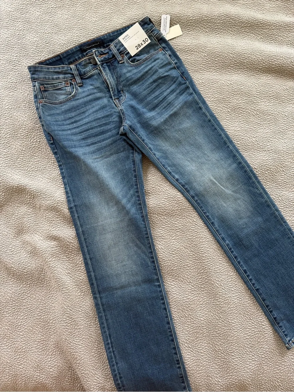Aeropostale Men's Straight Jeans in Medium Blue Wash